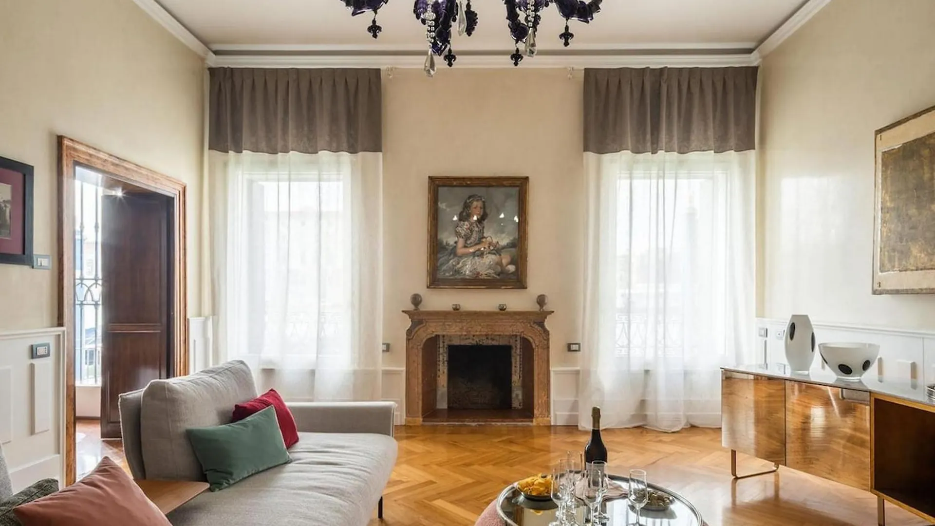 4Br Large Apartment With A View - What'App - 0039-3512-039-610 - For Reservations! Venice