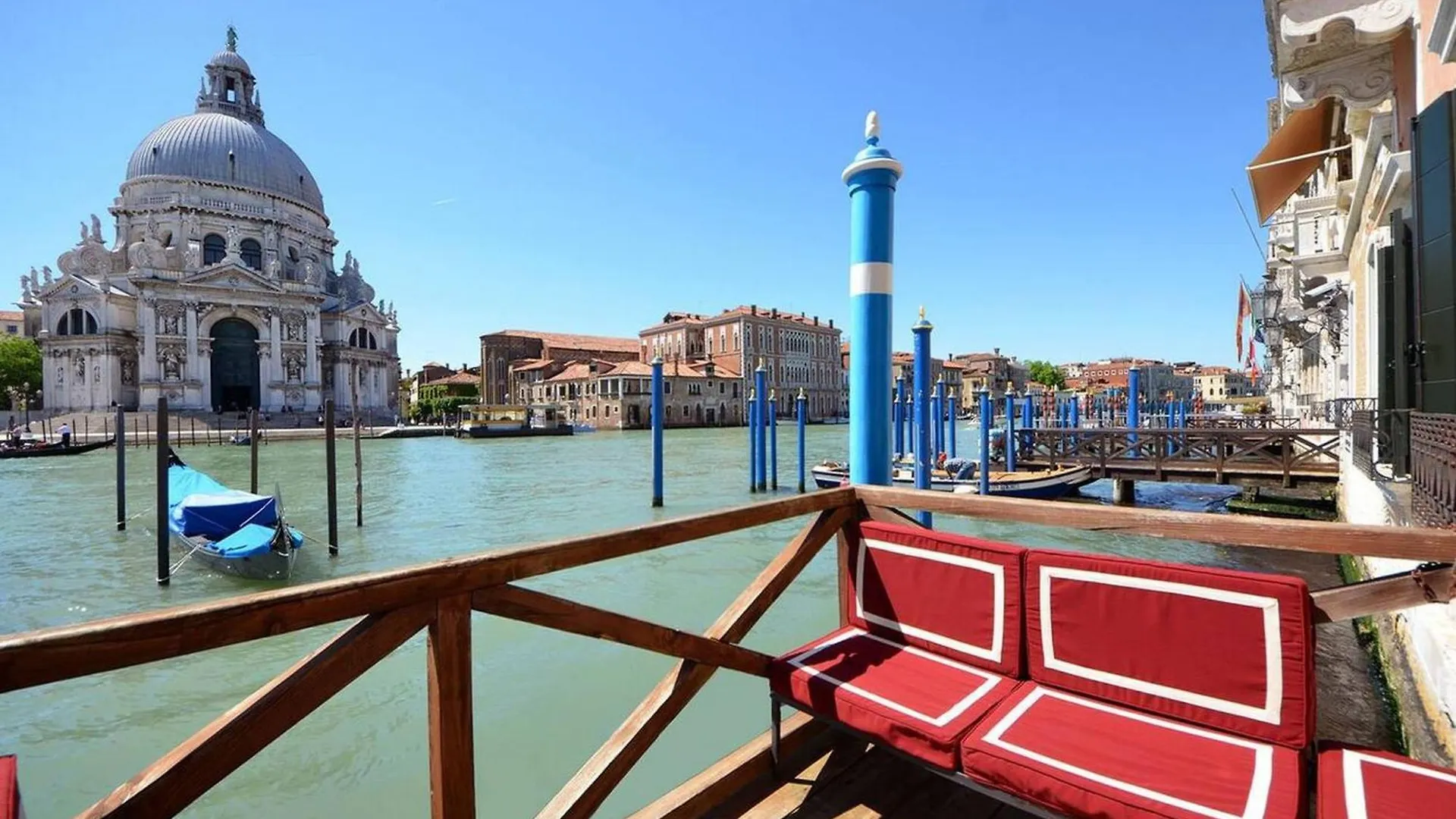 4Br Large Apartment With A View - What'App - 0039-3512-039-610 - For Reservations! Venice
