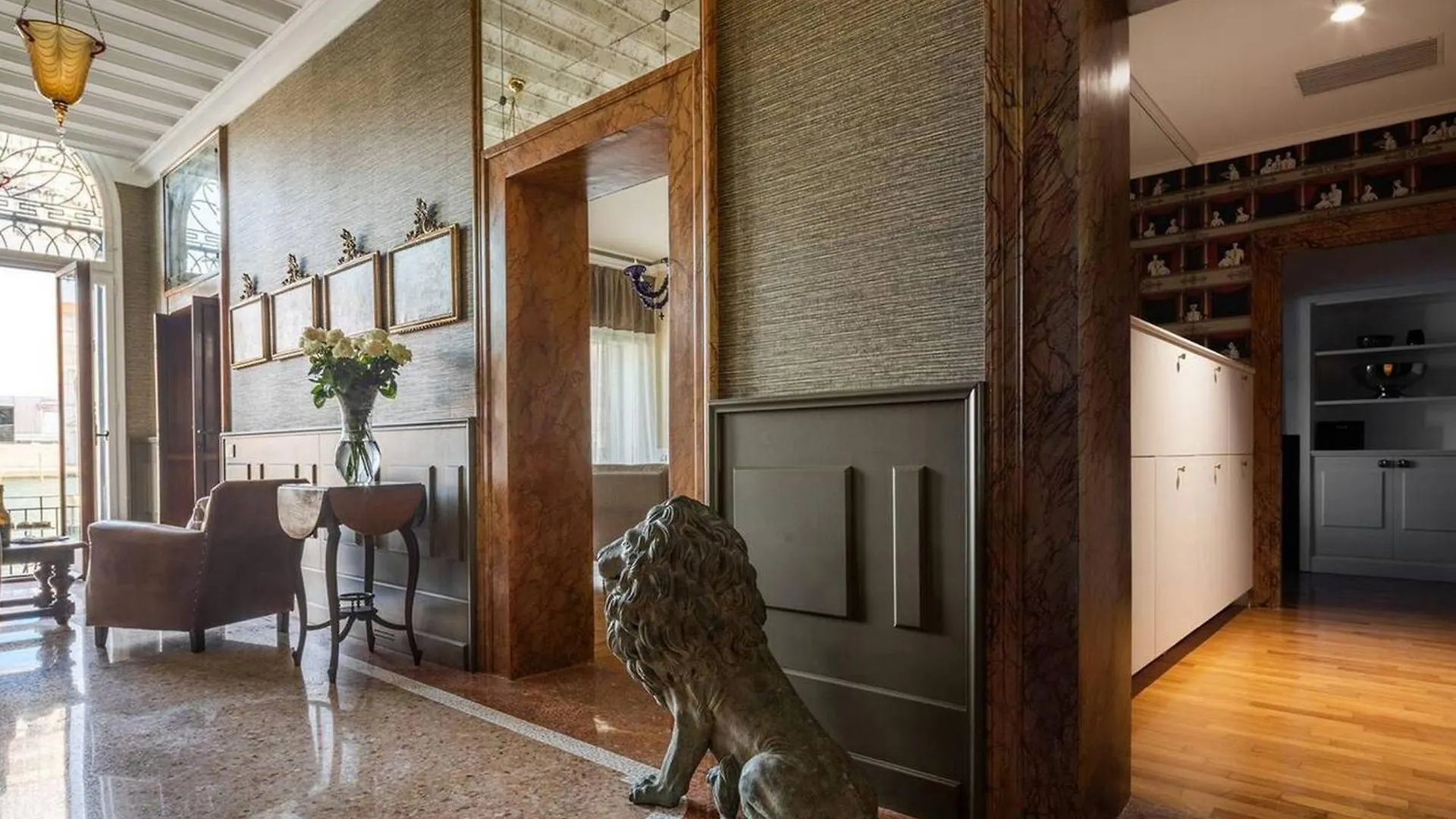 4Br Large Apartment With A View - What'App - 0039-3512-039-610 - For Reservations! Venice