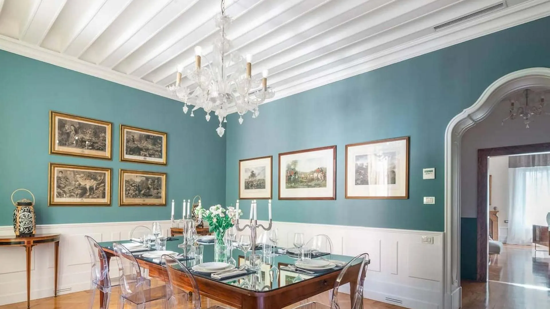 4Br Large Apartment With A View - What'App - 0039-3512-039-610 - For Reservations! Venice Italy